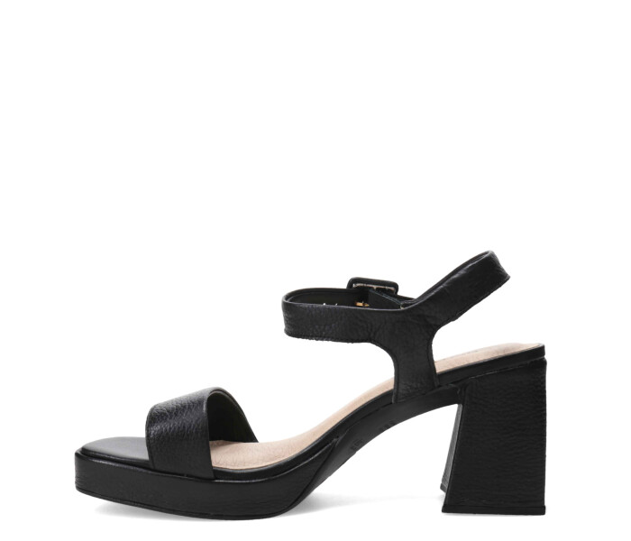 Sandalia con taco y plataforma Preto