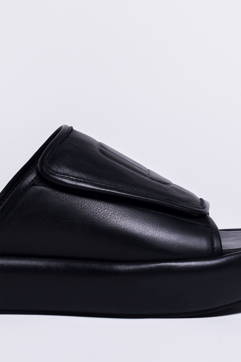 SANDALIA GAMBIER Negro