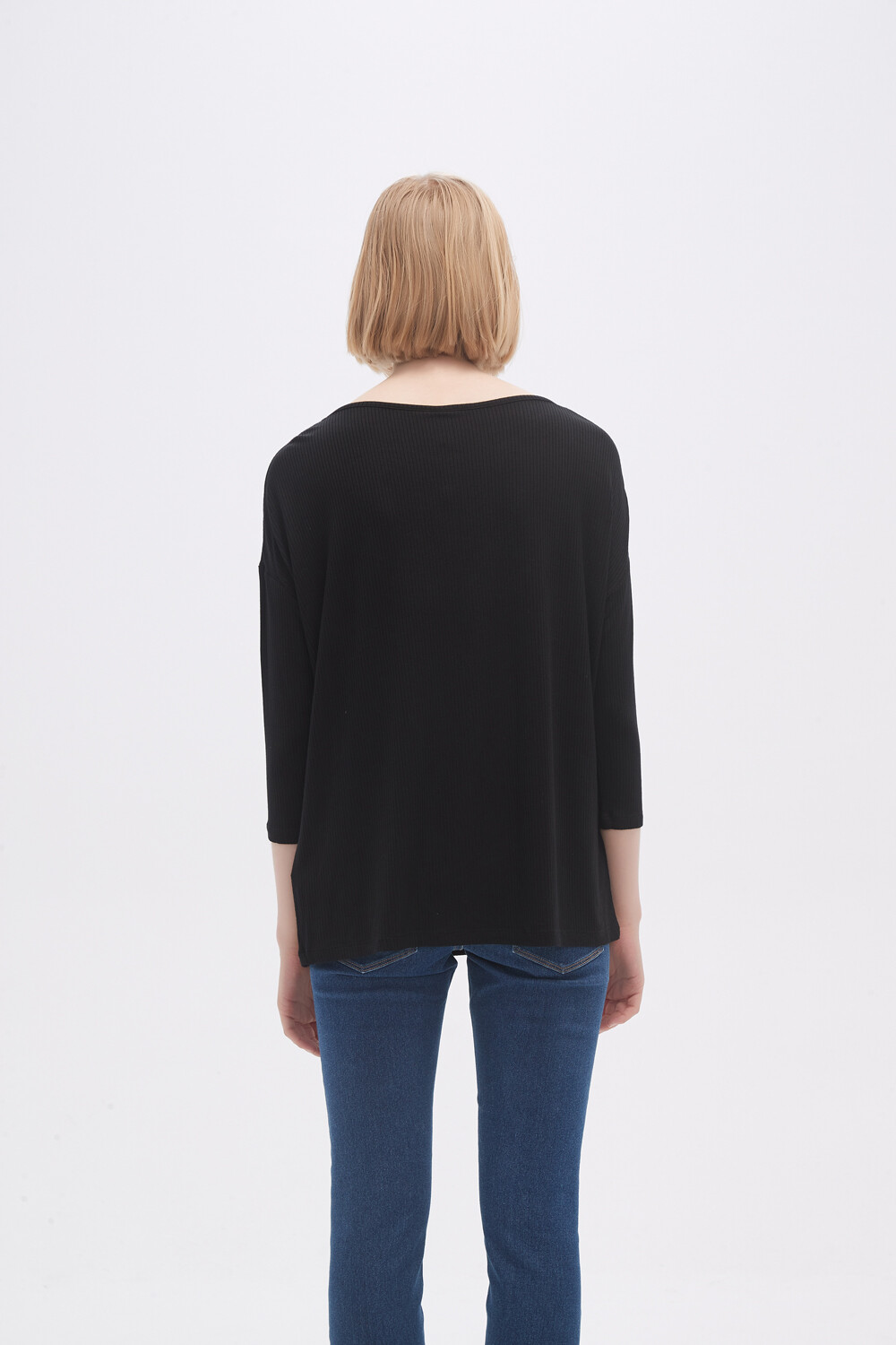 Remera Capachoas Negro