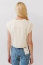 CAMISETA CROP Crema