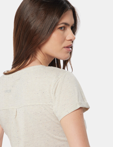 REMERA CON BOTONES Beige