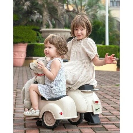 Moto a batería Vespa para niños con sidecar Moto a batería Vespa para niños con sidecar