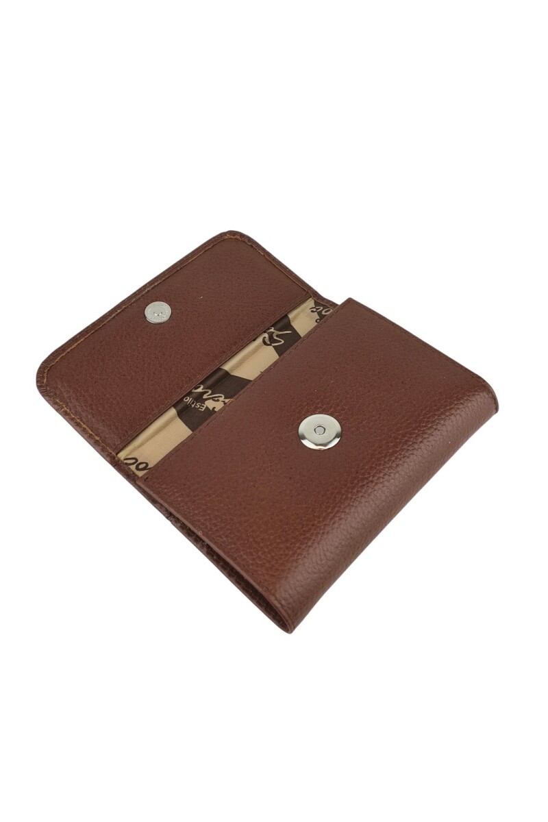 Billetera Amplia de Cuero para Dama - Diseño Trifold y Bolsillo Exterior con cierre Billetera Amplia de Cuero para Dama - Diseño Trifold y Bolsillo Exterior con cierre