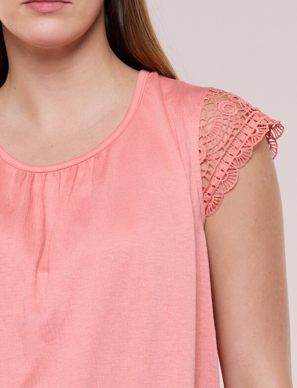 Remera Manga Crochet CORAL