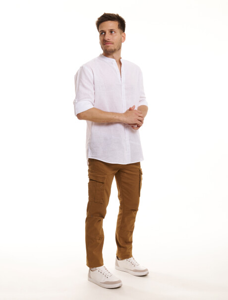 Pantalon cargo slim tostado