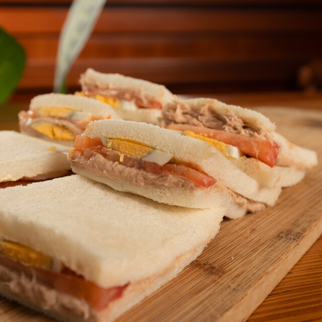 Sandwiches especial de atún x6 Sandwiches especial de atún x6