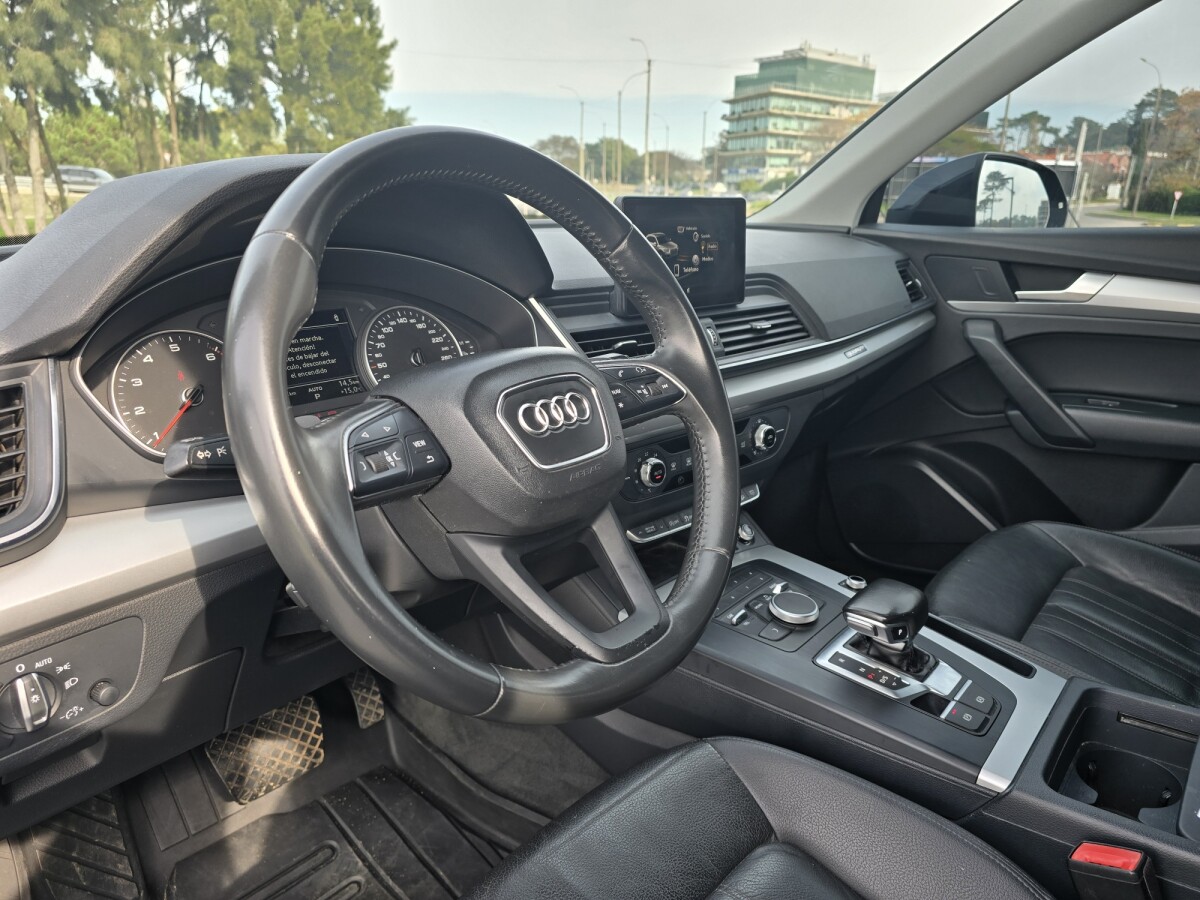 Audi Q5 2.0 Premium TFSI Quattro AT | Permuta / Financia Audi Q5 2.0 Premium TFSI Quattro AT | Permuta / Financia
