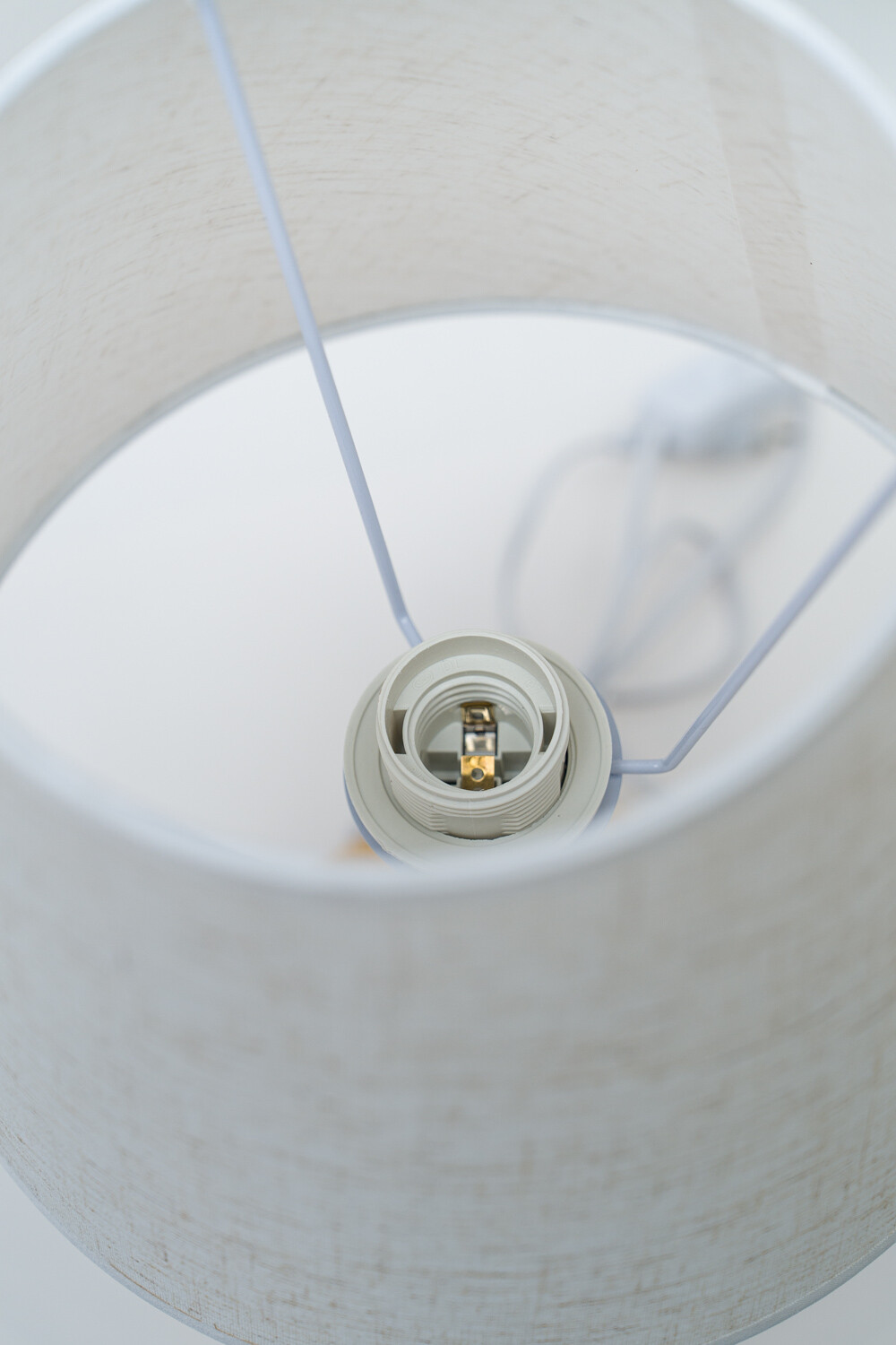 Lampara De Mesa Jhenna Blanco