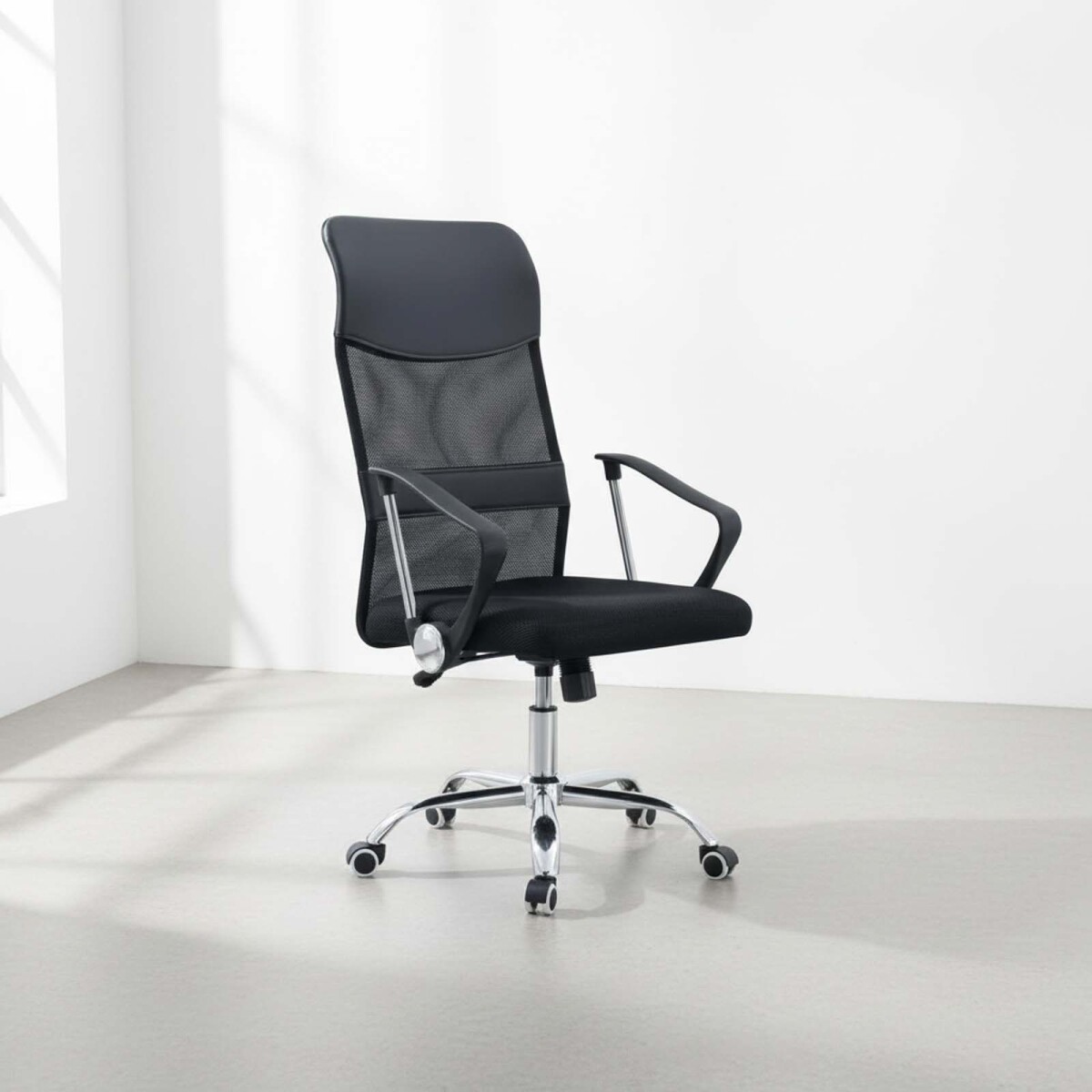 ASIENTO DE OFICINA - MALLA NEGRO RIO 