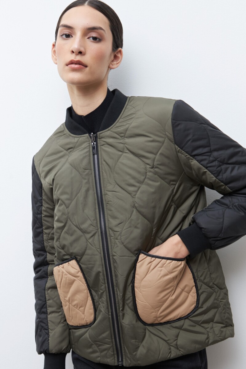 Bomber capitoneada reversible verde oliva