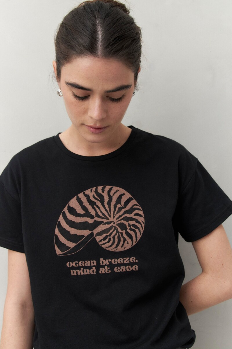 REMERA BLISSU Negro