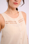 Blusa con detalle calado Beige