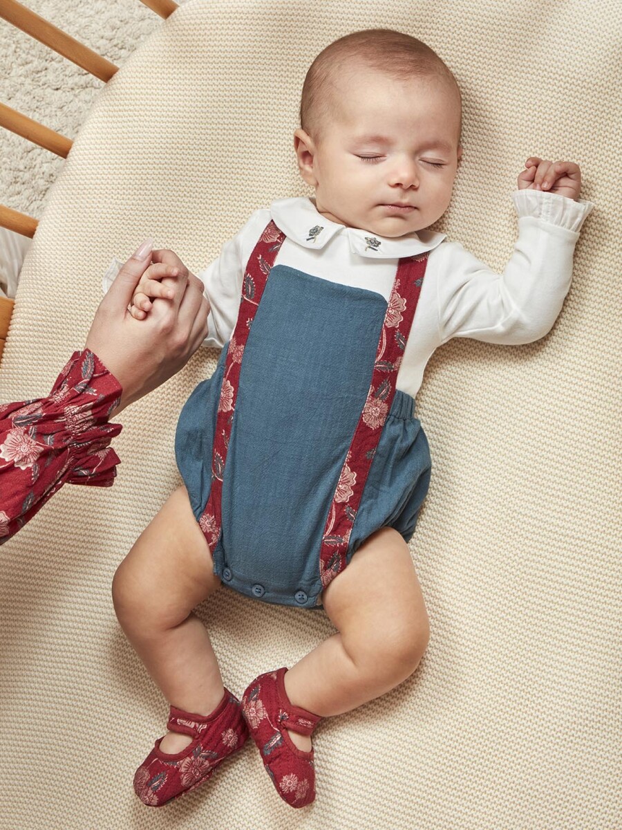 Body Con Bordado En El Cuello Blanco Roto