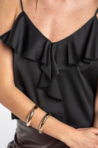 Musculosa Volado Saten Negro