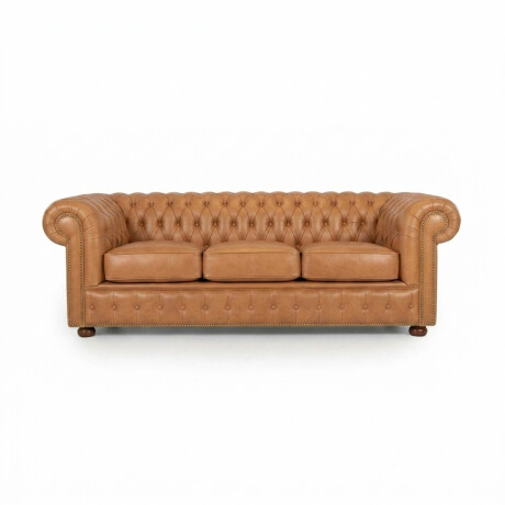 Sofá Chesterfield Novo - Cuero Básico - 3 cuerpos Camel - (Preventa)