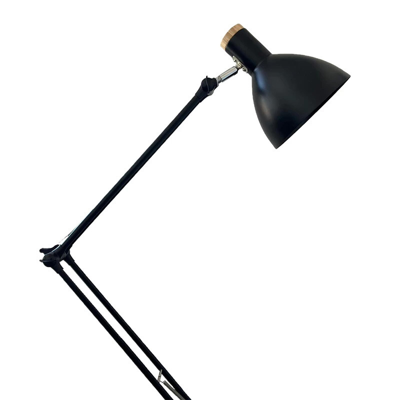 ADP3006 Lámpara de Pie Forks Negro