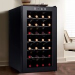 ENFRIADOR DE VINOS 72LTS. 28 BOTELLAS - DISPLAY TOUCH negro