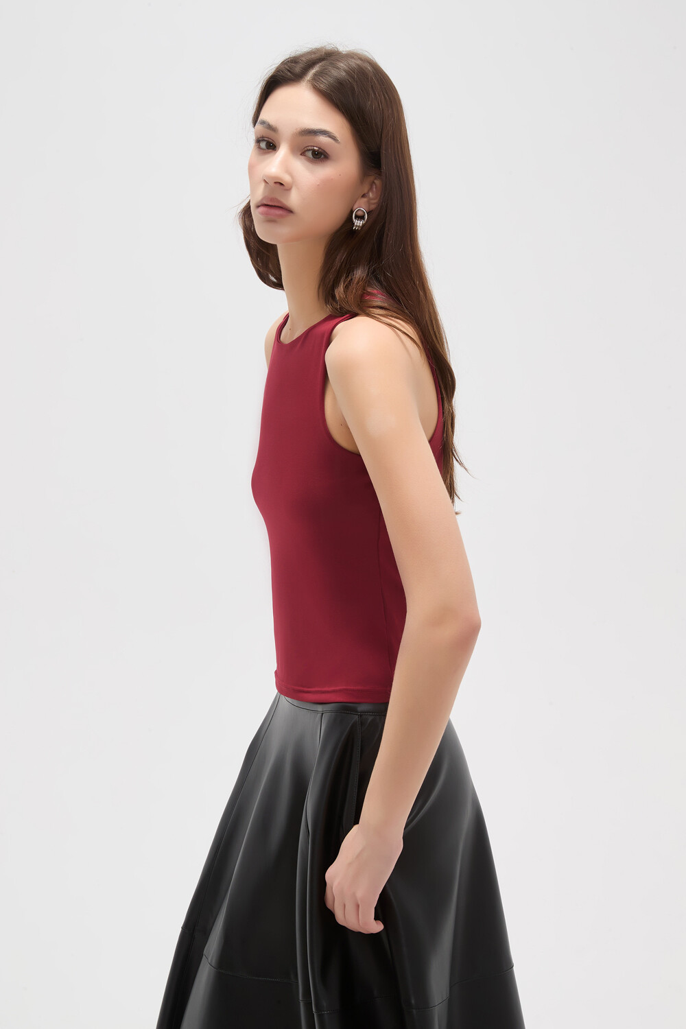 Musculosa Onesti Cereza Oscuro