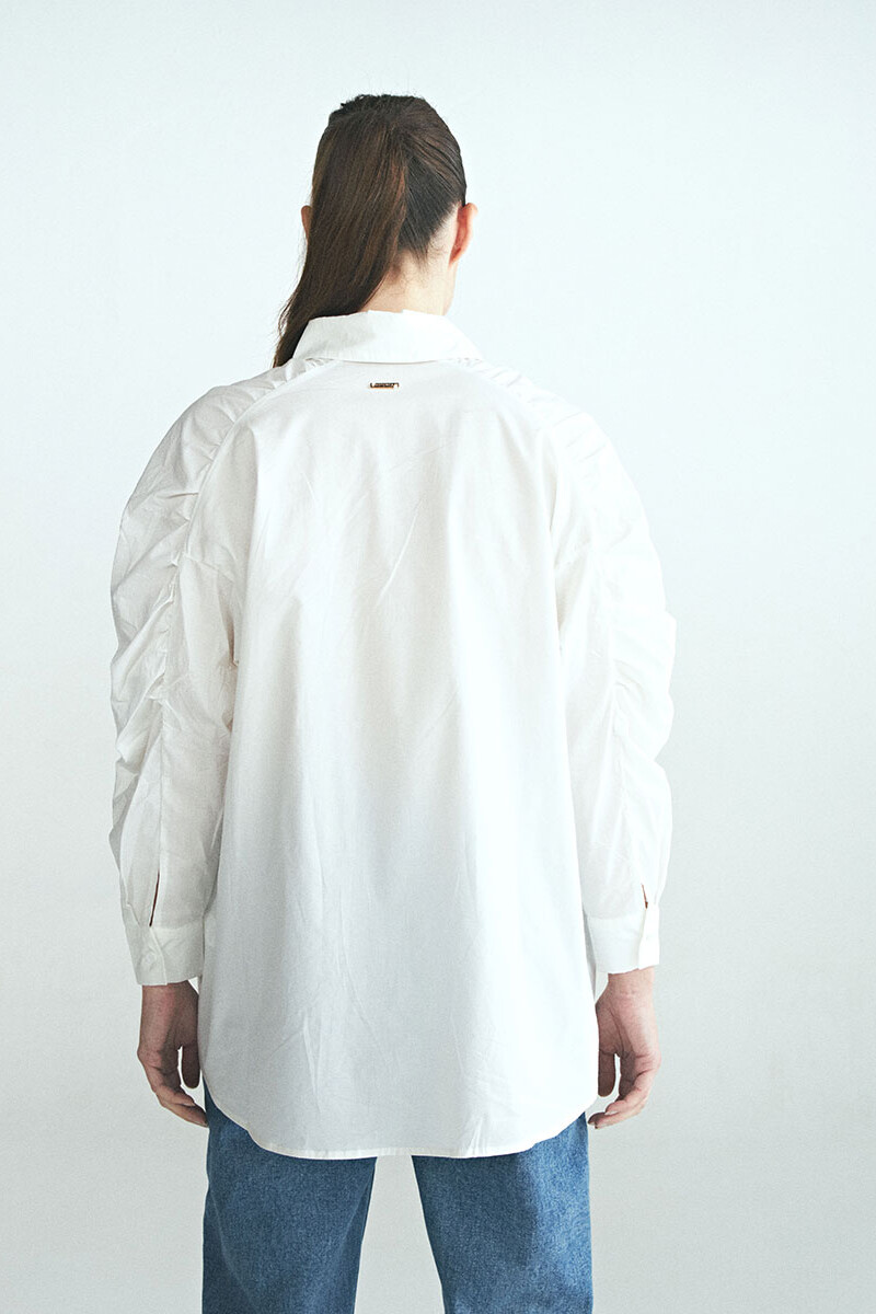 Yas Off White