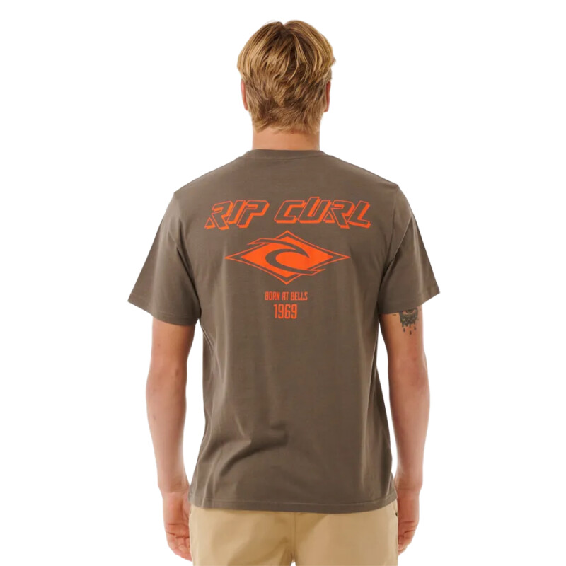 Remera Rip Curl Fade Out Icon Tee - Marrón Remera Rip Curl Fade Out Icon Tee - Marrón