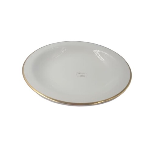 Plato hondo con borde dorado 23cm. Plato hondo con borde dorado 23cm.