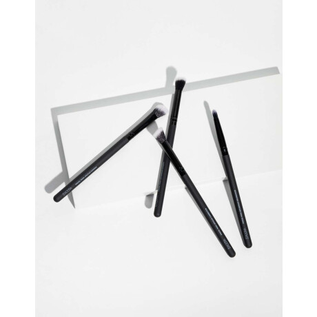 Set De 4 Brochas Para Ojos Negro