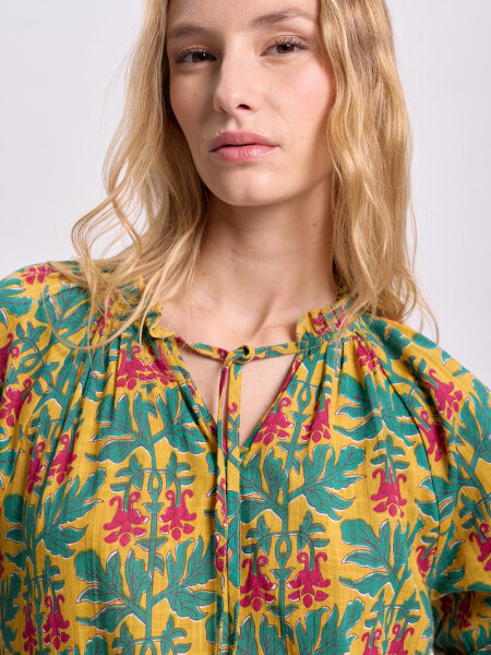 Blusa boho estampada Mostaza