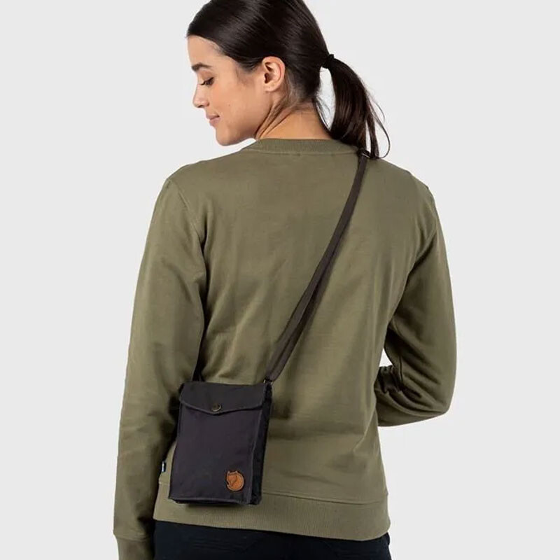 Pocket Black