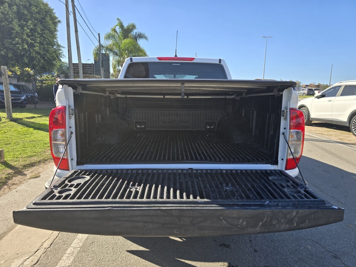 Nissan Frontier SE 2.5 4x2 Nafta DC| Permuta / Financia Nissan Frontier SE 2.5 4x2 Nafta DC| Permuta / Financia