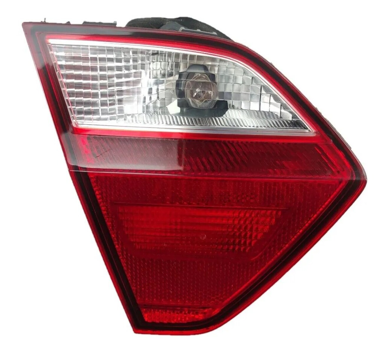 FARO TRASERO INTERIOR IZQUIERDO GOL G6 / G7 SEDAN 13/18 