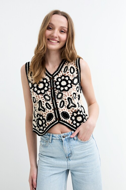 Chaleco crochet calado floral NEGRO