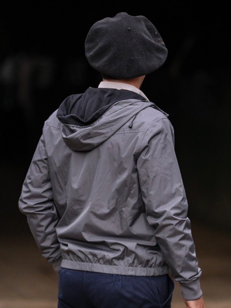 Campera impermeable gris Campera impermeable gris