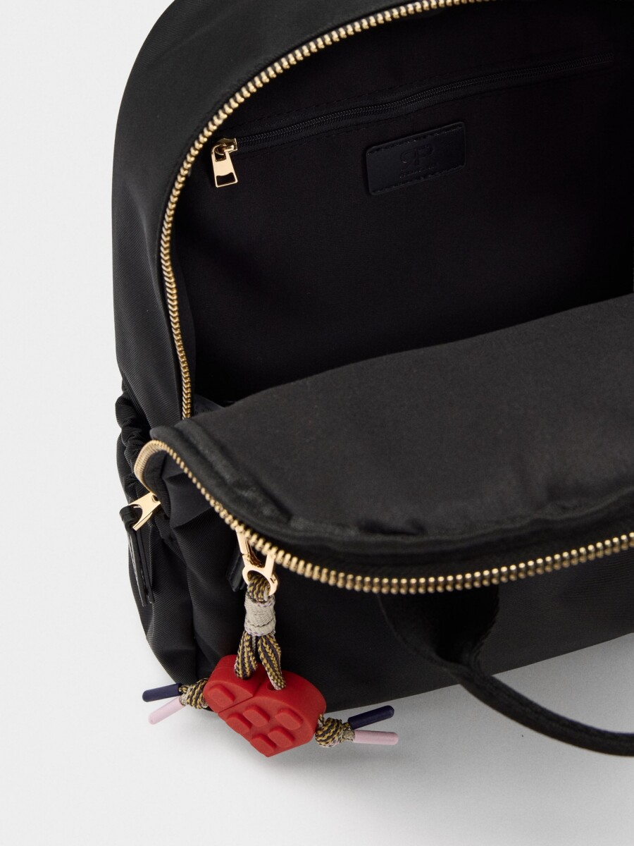 Mochila De Nylon Con Colgante De Corazón negro