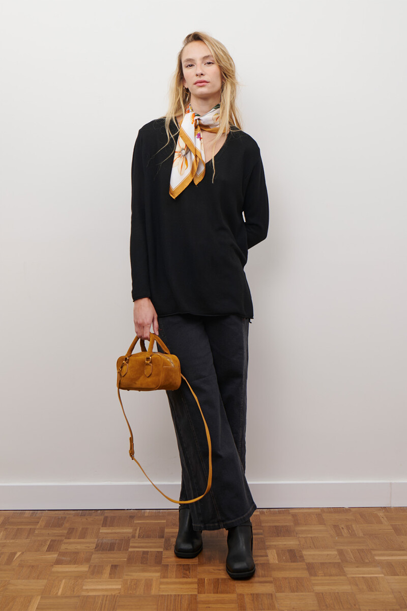 ESCOTE V CLASSIC NEGRO