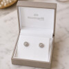 Caravanas Liora de Oro Blanco 18k con Brillantes Caravanas Liora de Oro Blanco 18k con Brillantes