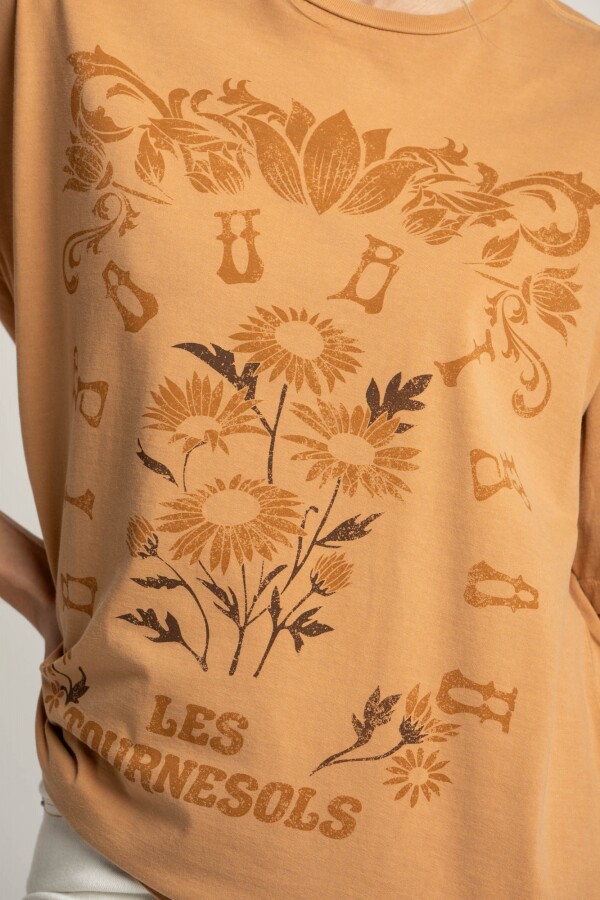 Remera Lavada Print Bisou Mocha