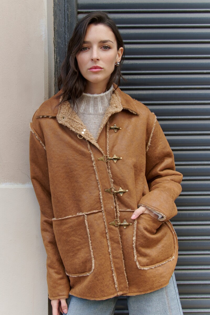 CAMPERA HOOK - CARAMELO 