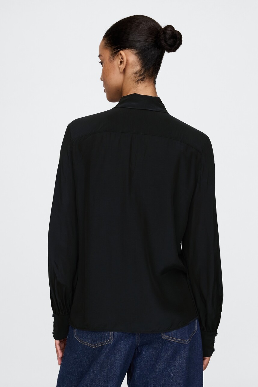 Blusa Con Moña Mujer True Black