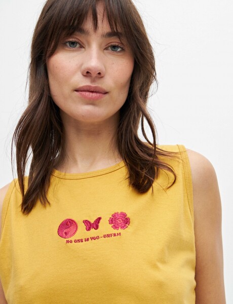 Musculosa Ucora Mostaza