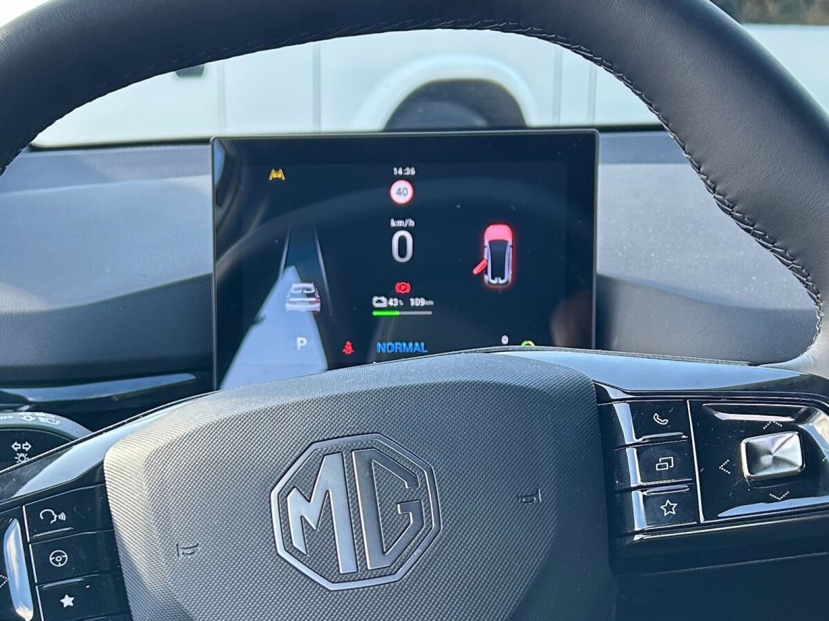 MG4 Deluxe 150 KW Extra Full 2026 0KM | Permuta / Financia MG4 Deluxe 150 KW Extra Full 2026 0KM | Permuta / Financia