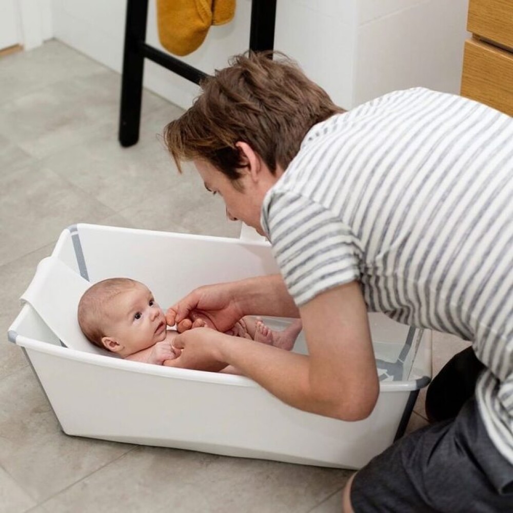 Baño Stokke flexibath set c reposera blanco gris