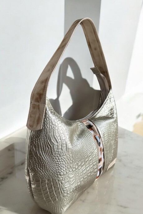 Cartera De Cuero Modelo Tokio Línea Urbana Con Arte. Dorada.