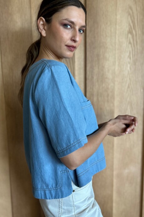 Remera Fresa Denim Celeste