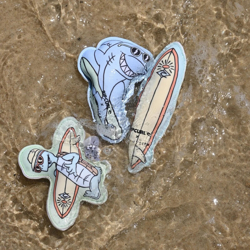 Juego de Piscina con 3 pesas Shred Turtle Rip Curl Sunnylife Juego de Piscina con 3 pesas Shred Turtle Rip Curl Sunnylife