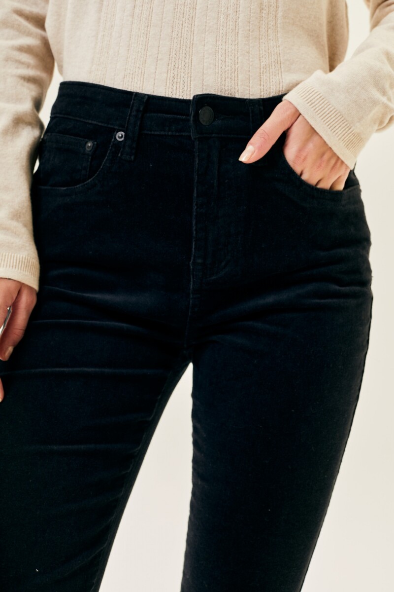 Crop Flare Corduroy Negro