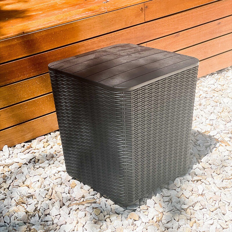 Mesa Auxiliar C/Tapa Capri Símil Ratan Negro - Espacio para Guardado Mesa Auxiliar C/Tapa Capri Símil Ratan Negro - Espacio para Guardado