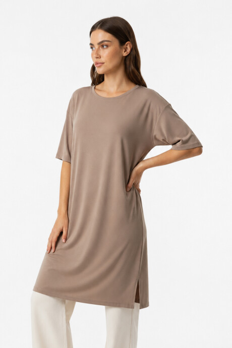 Remera Olvyn Taupe / Mink / Vison