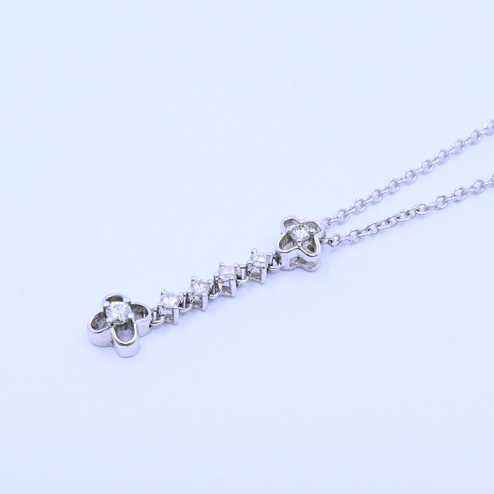 Colgante oro 18k blanco con brillantes. Colgante oro 18k blanco con brillantes.