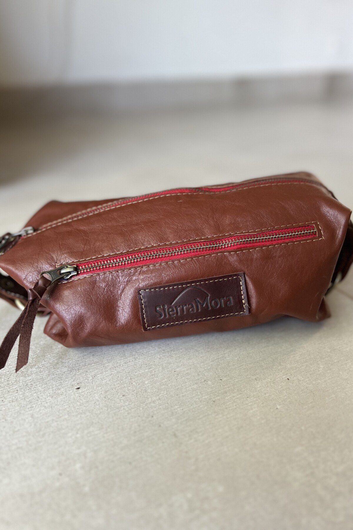Necessaire de Cuero Camel Red Zip