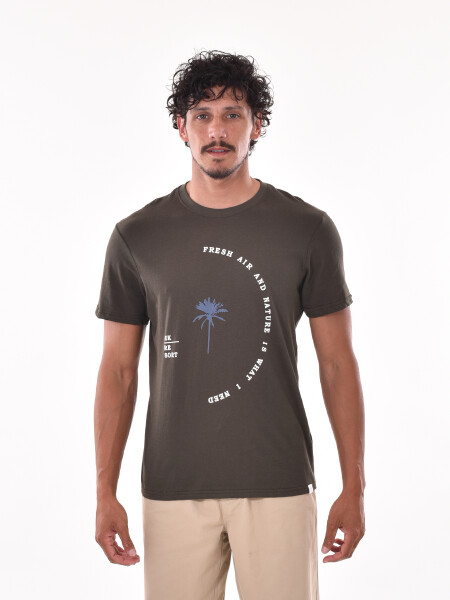 REMERA CAPE ESTAMPADO 3